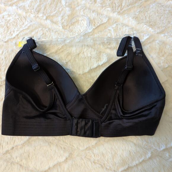 NWT Hanes Comfort Bra, M - Picture 2 of 3